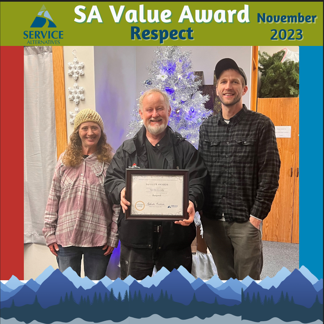 Pictured: Verlin Leedy(middle) receiving the award from Lisa Quilico, Manager (left) and Patrick Layton, Area Manager (right).